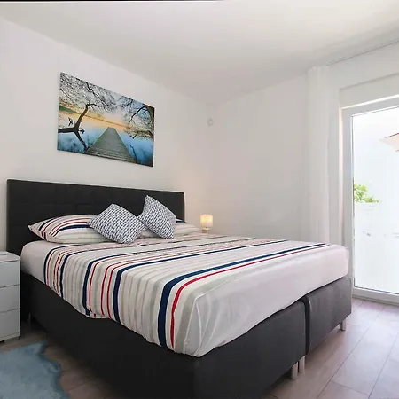 Villa With Pool In Sisan-istrien 44483 Šišan